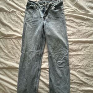 Levi’s Classic Blue Denim DAD Jeans